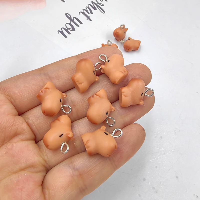 Resin Art Notes - 10 adet Sevimli Küçük Kapibara Takılar